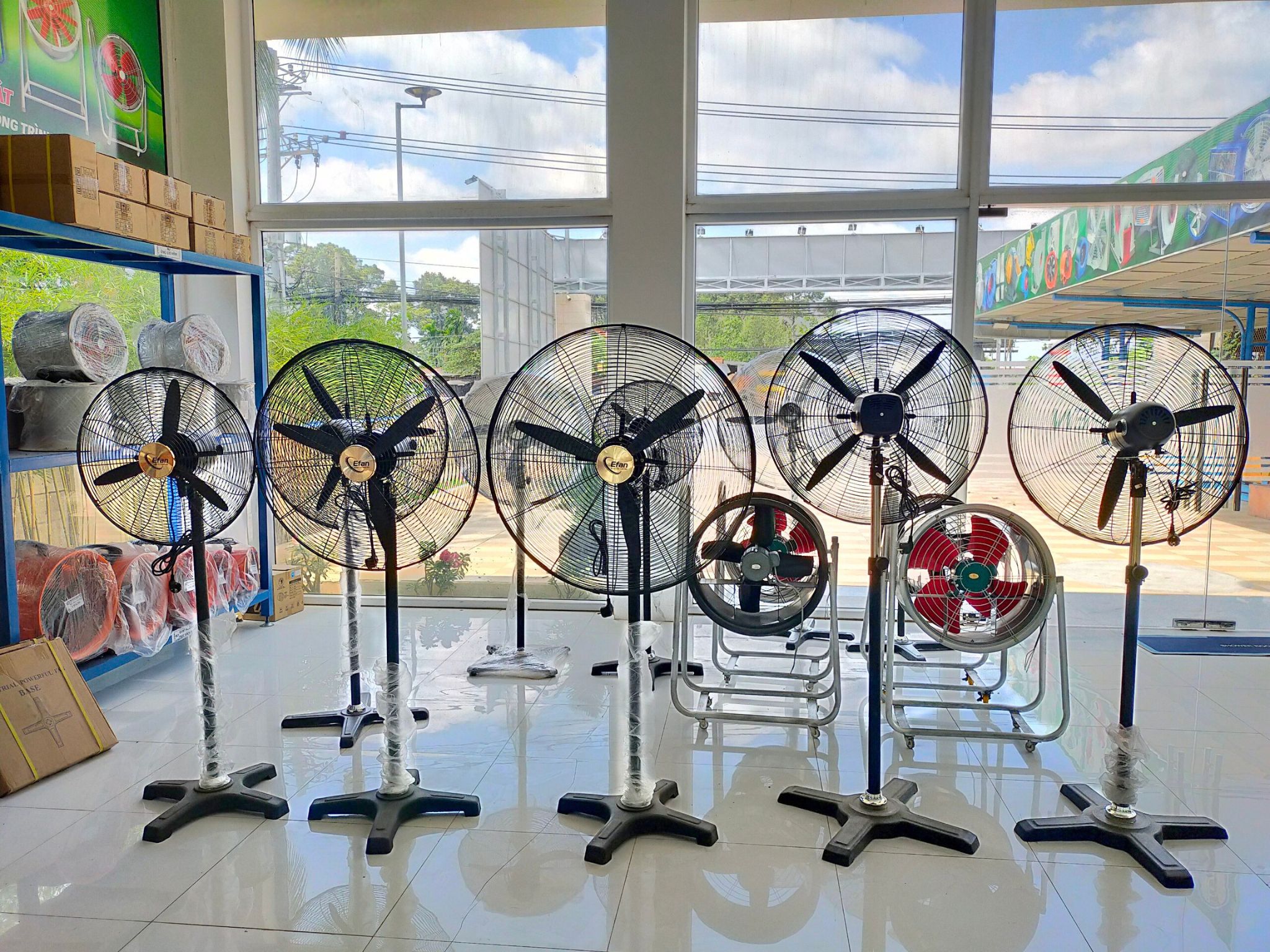 Quạt treo tường công nghiệp, quạt đứng công nghiệp